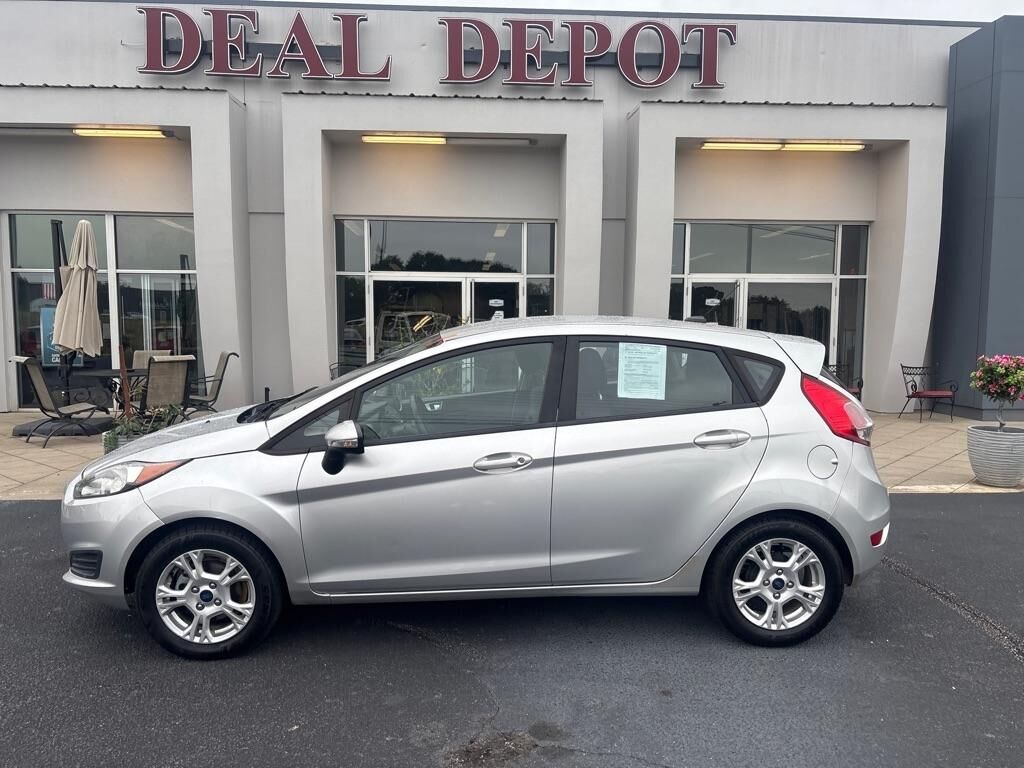 2016 FORD Fiesta