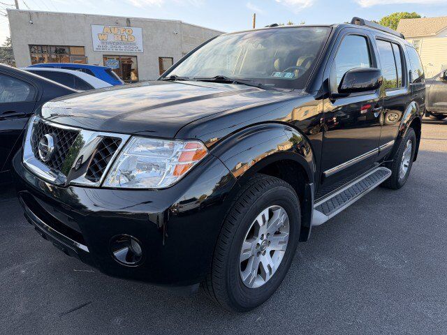 2012 NISSAN Pathfinder