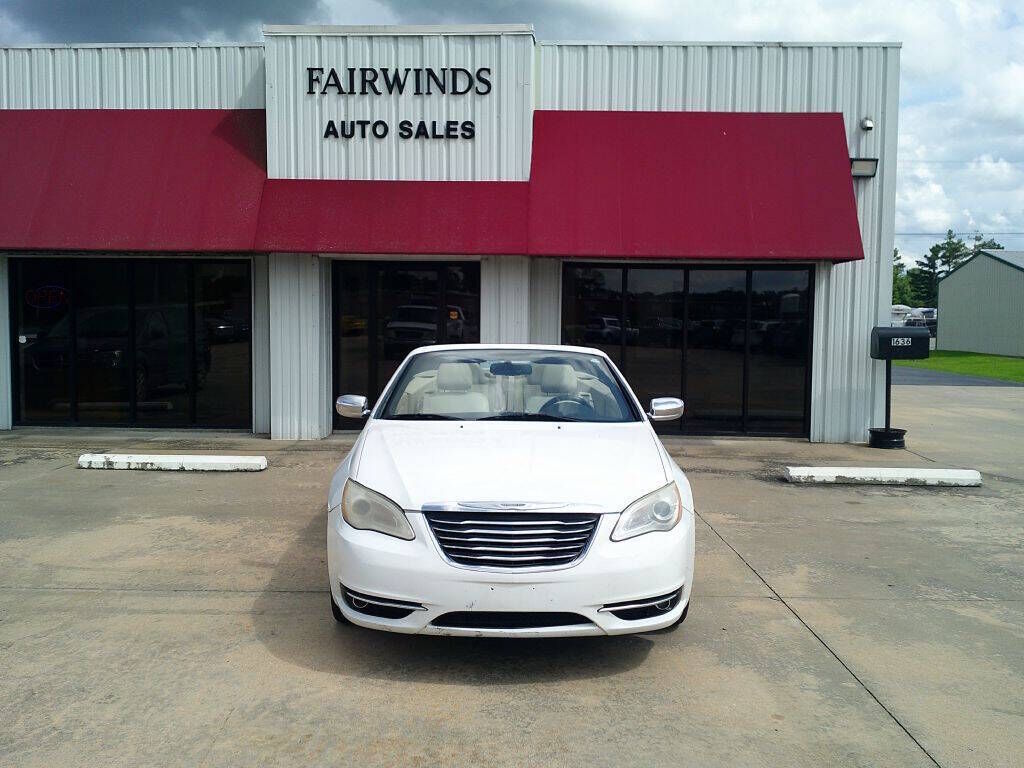 2013 CHRYSLER 200