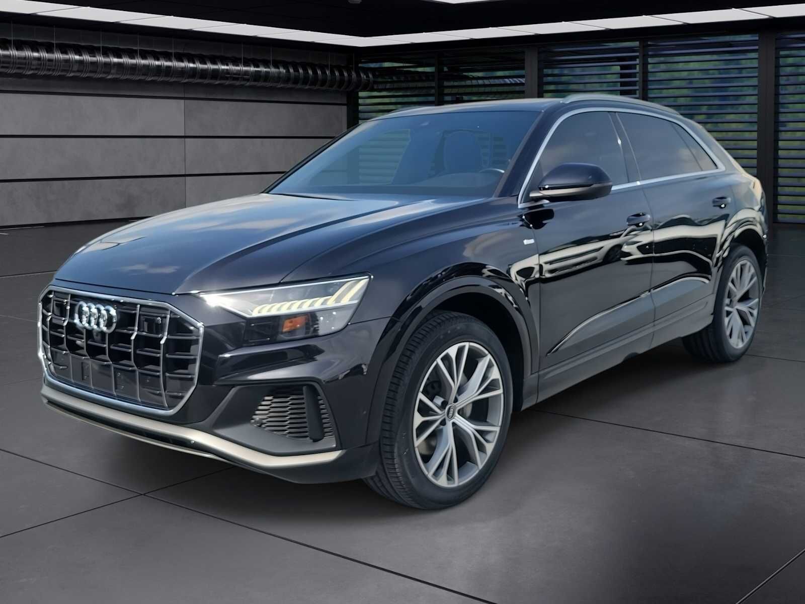 2021 AUDI Q8
