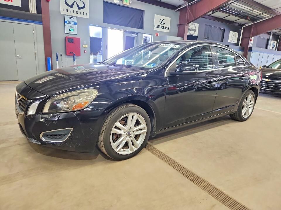 2013 VOLVO S60