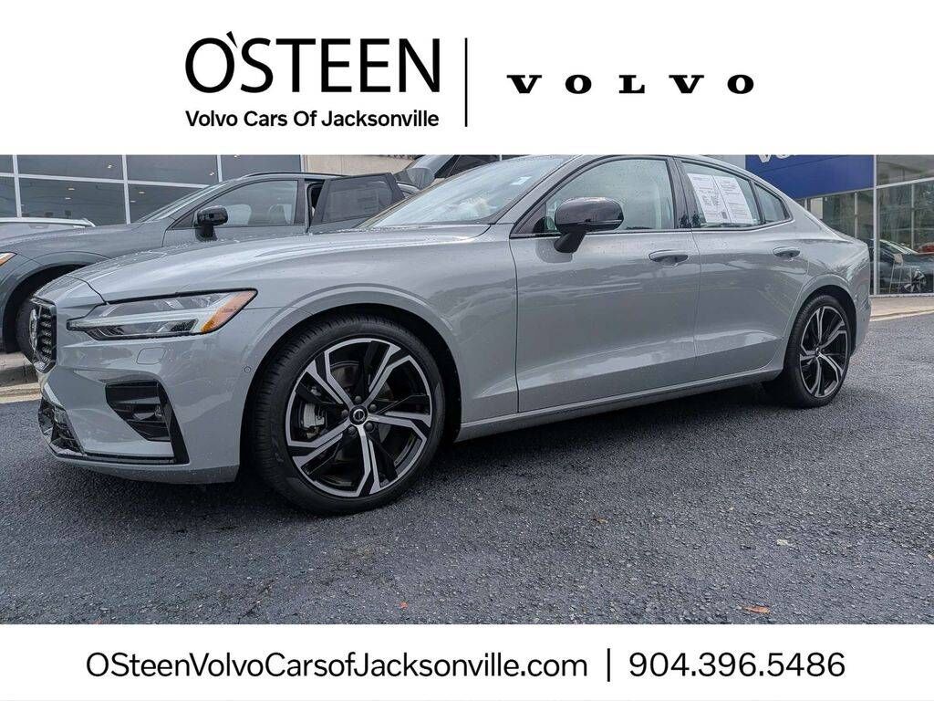 2024 VOLVO S60