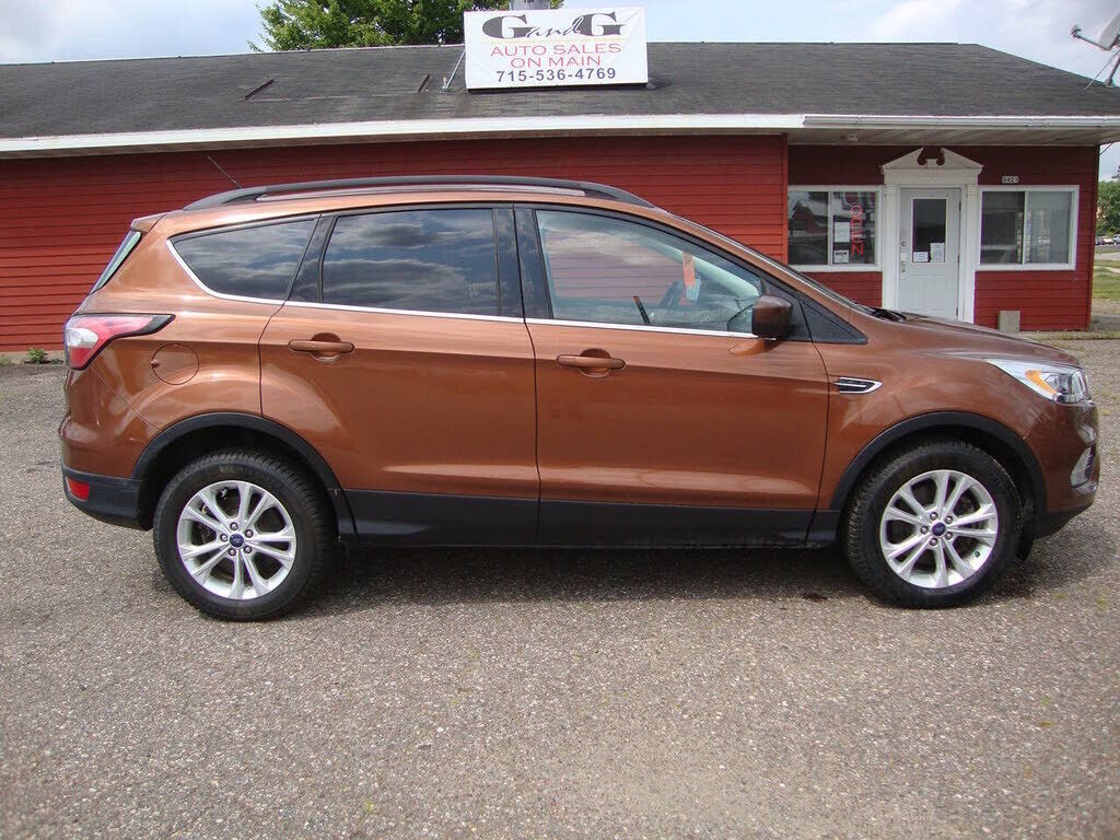 2017 FORD Escape