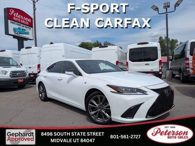 2019 LEXUS ES