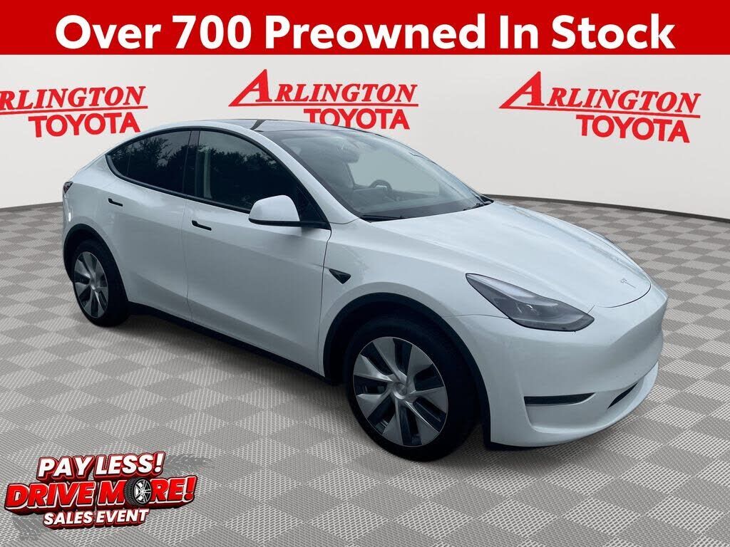 2024 TESLA Model Y