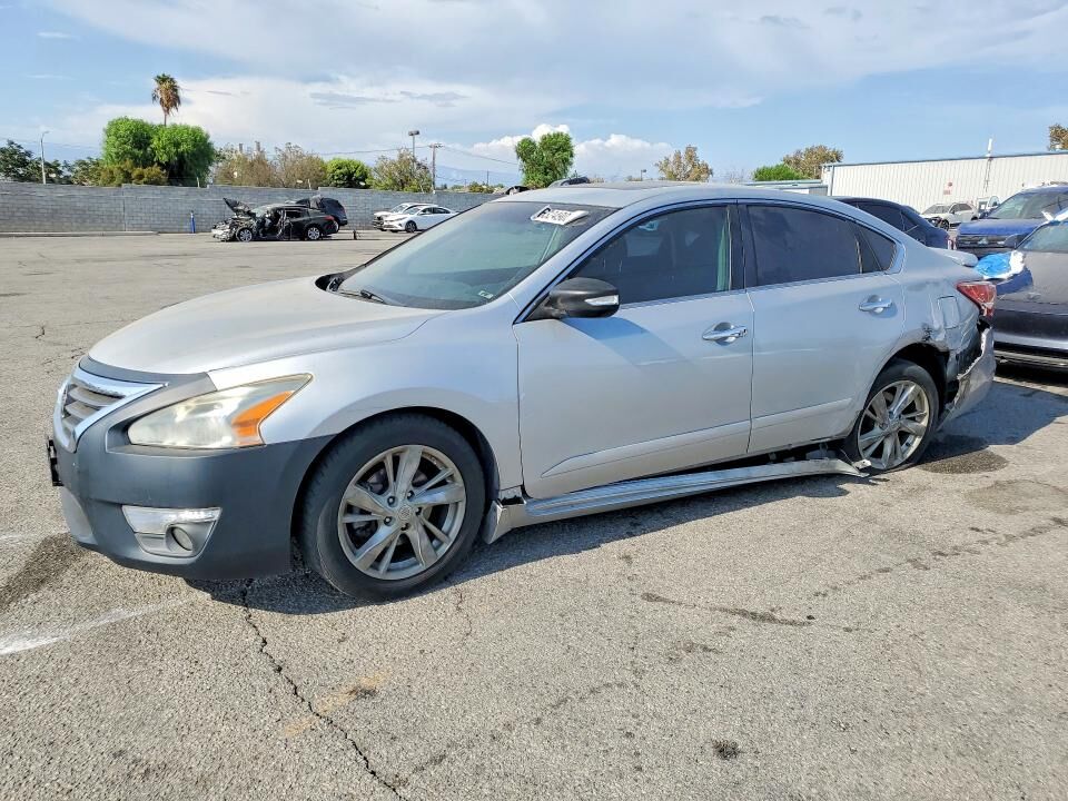 2013 NISSAN Altima