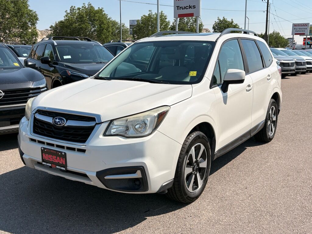 2017 SUBARU Forester