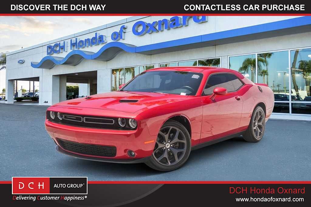 2017 DODGE Challenger