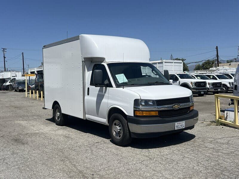 2021 CHEVROLET Express
