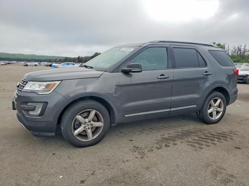 2017 FORD Explorer