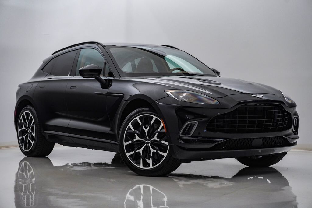2021 ASTON MARTIN DBX