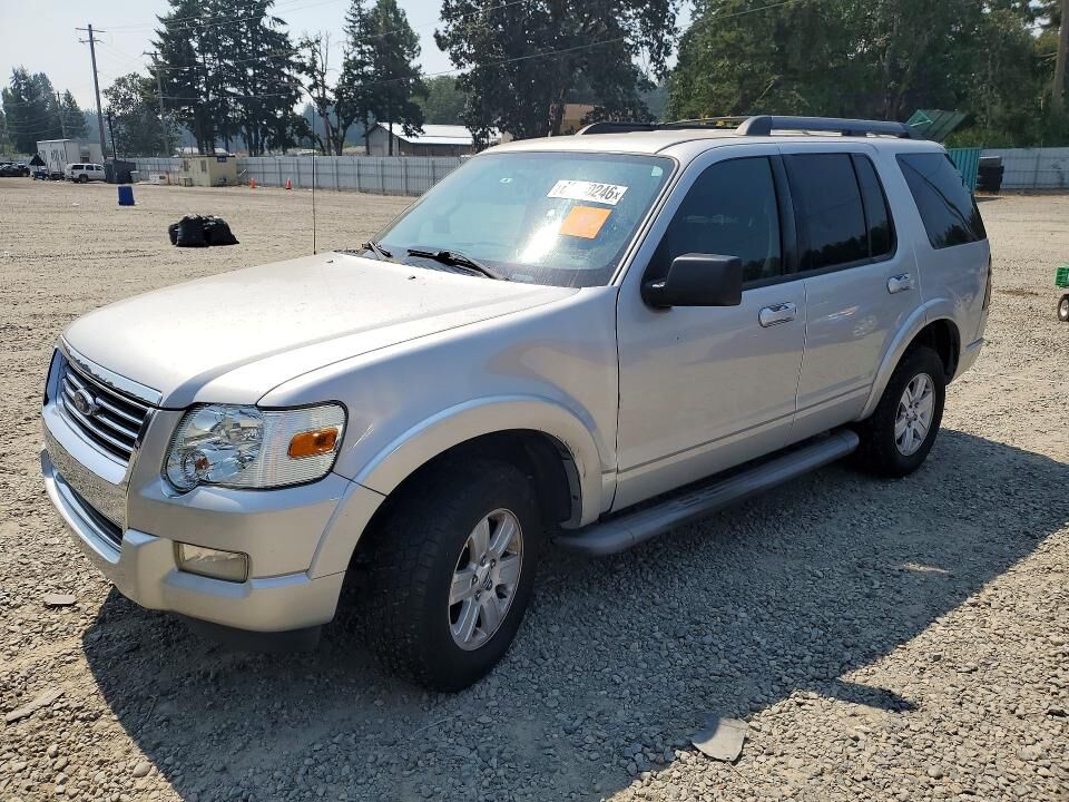 2010 FORD Explorer