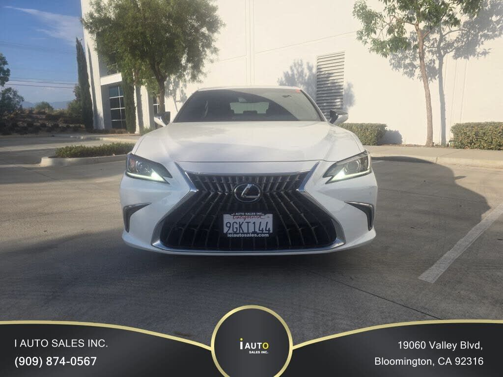 2023 LEXUS ES