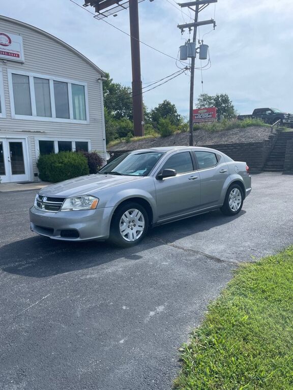 2013 DODGE Avenger