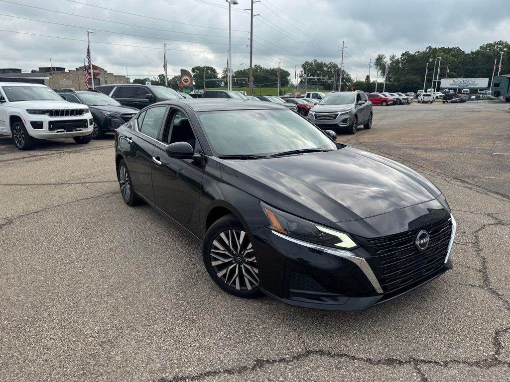 2023 NISSAN Altima