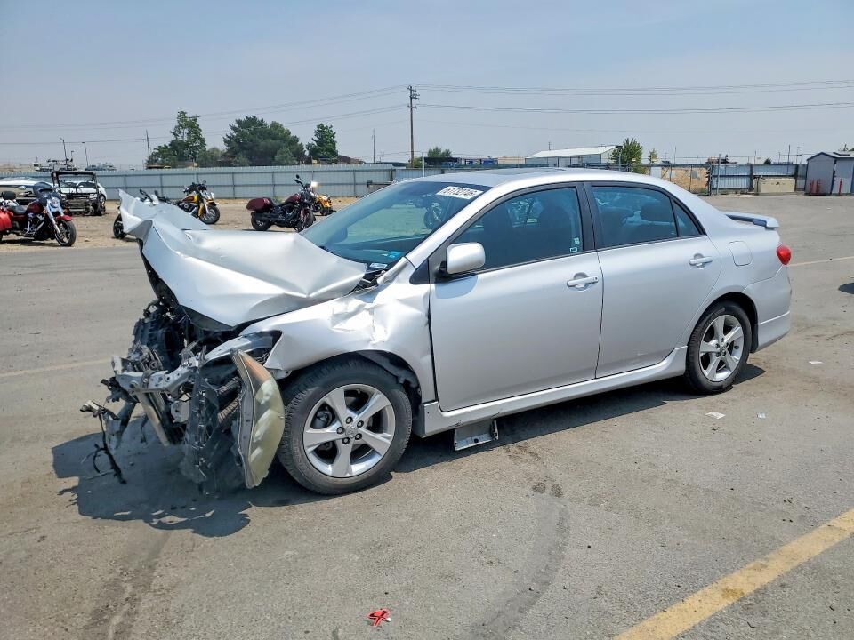 2011 TOYOTA Corolla