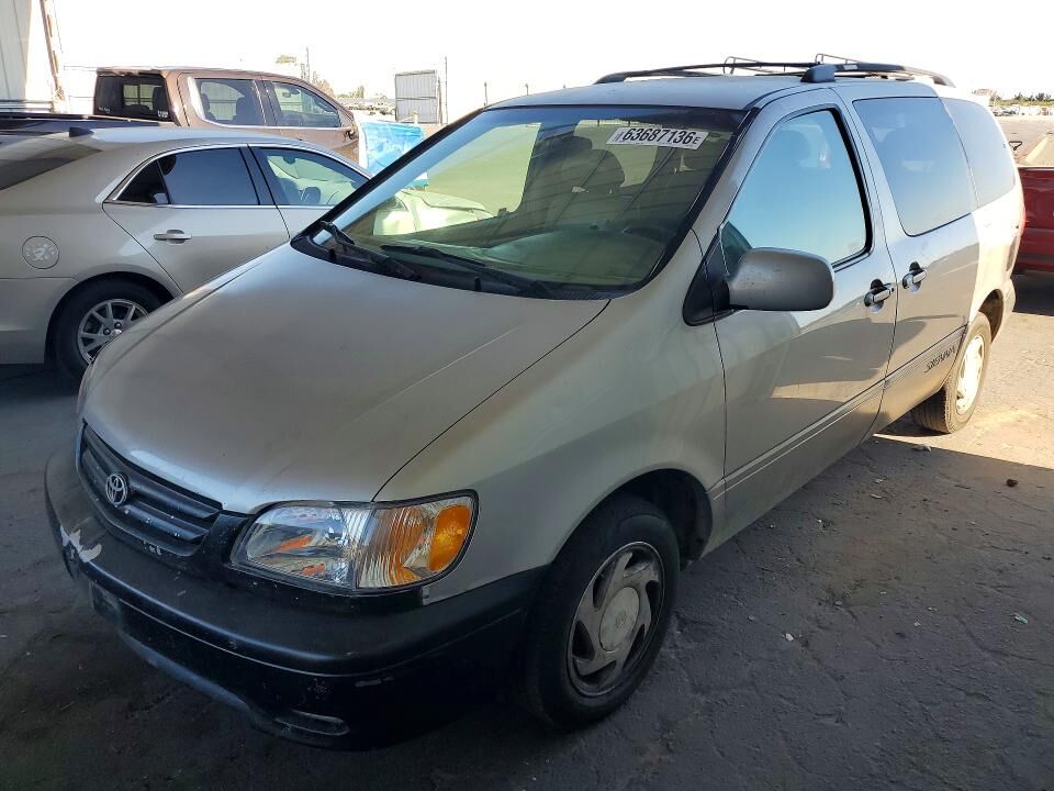 2003 TOYOTA Sienna
