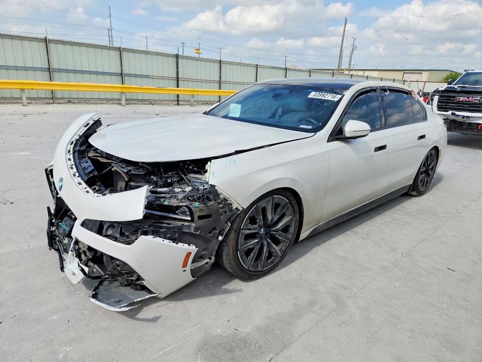 2023 BMW i7