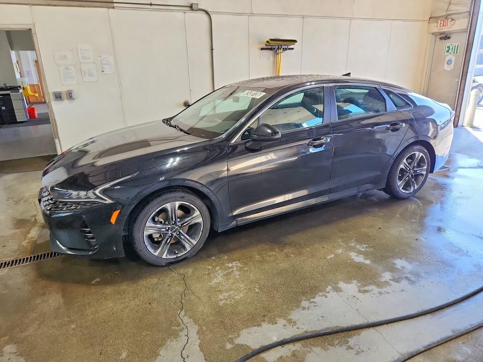 2022 KIA K5