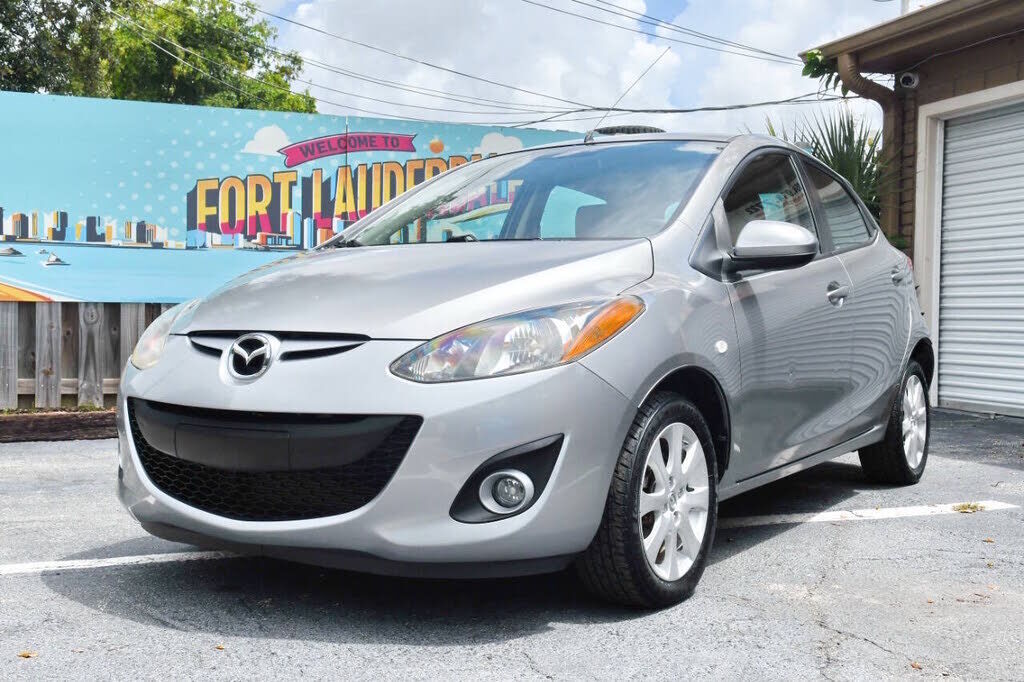 2011 MAZDA Mazda2