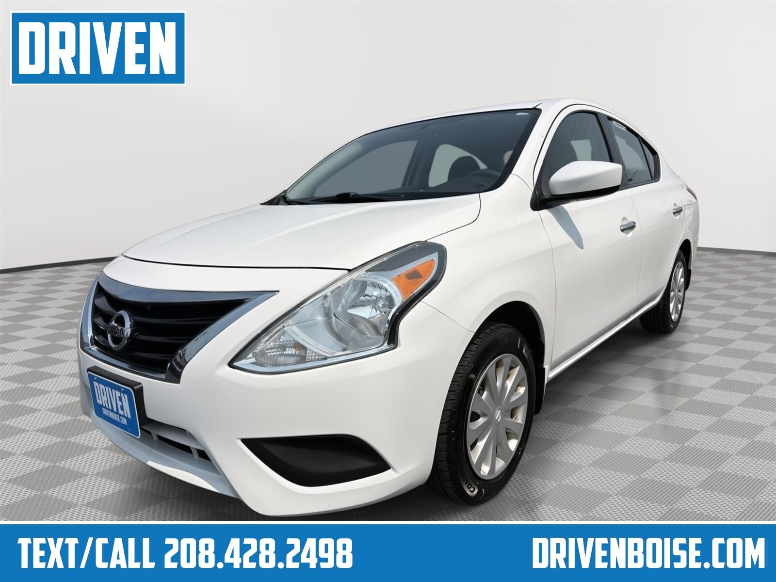 2017 NISSAN Versa