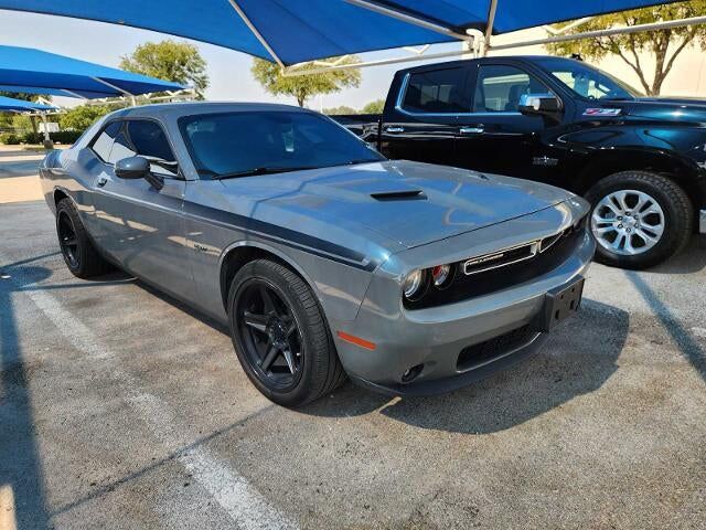 2017 DODGE Challenger