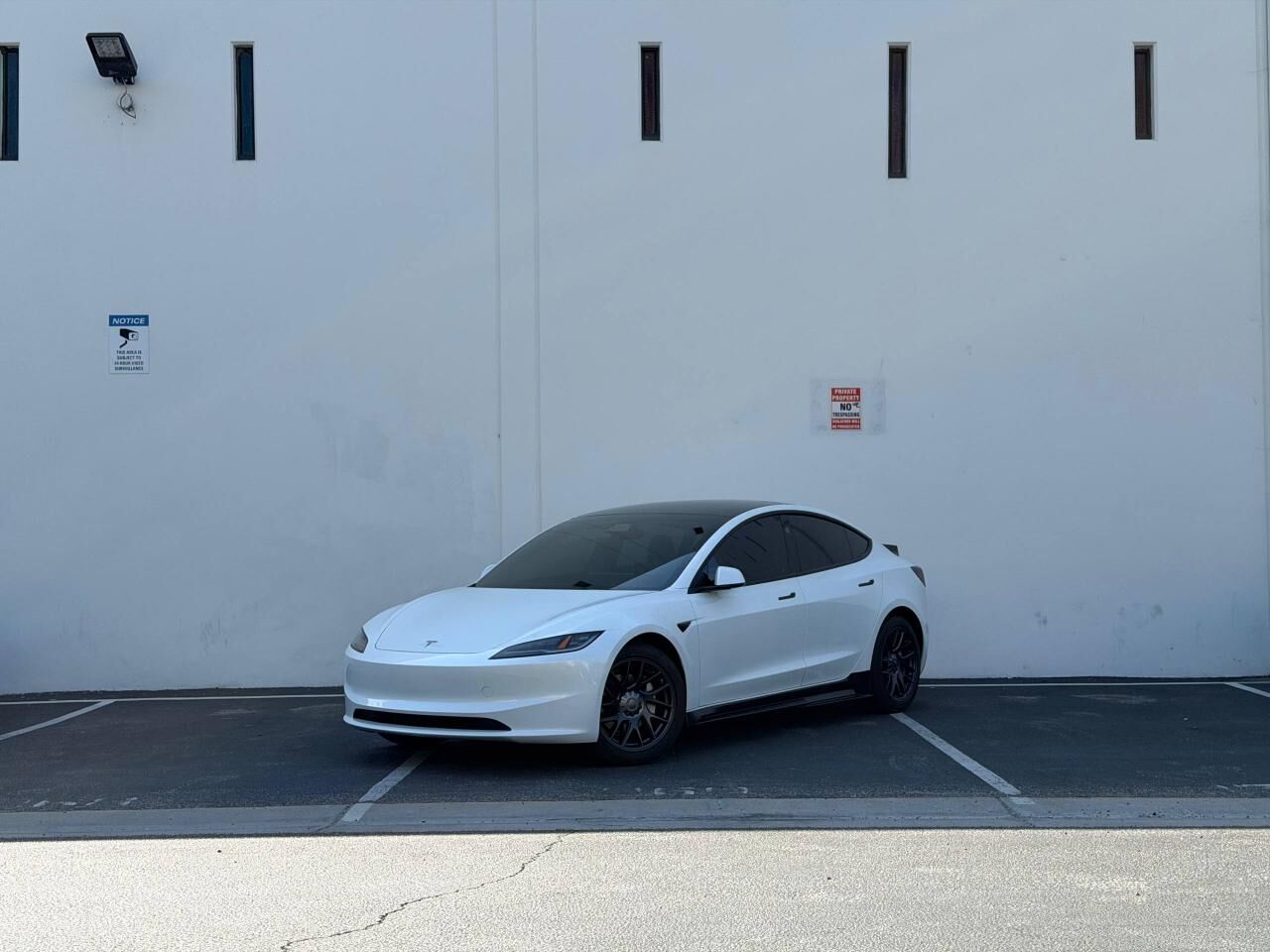 2024 TESLA Model 3