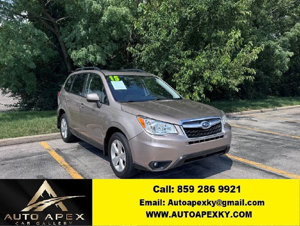 2015 SUBARU Forester