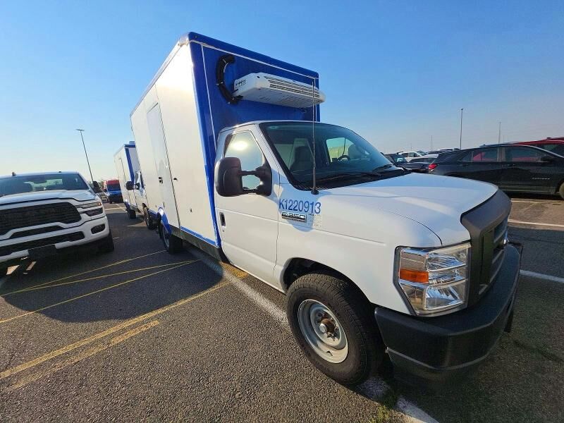 2023 FORD E-350