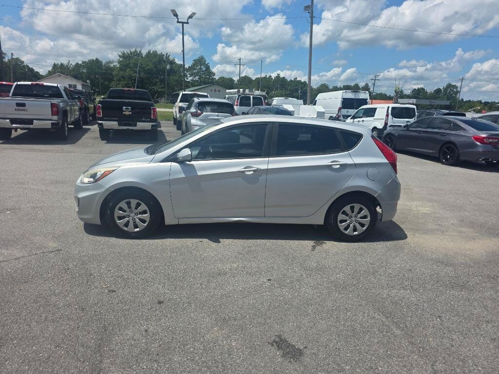 2016 HYUNDAI Accent