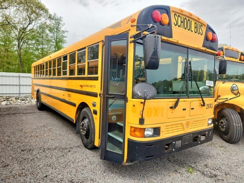 2015 IC BUS PB305