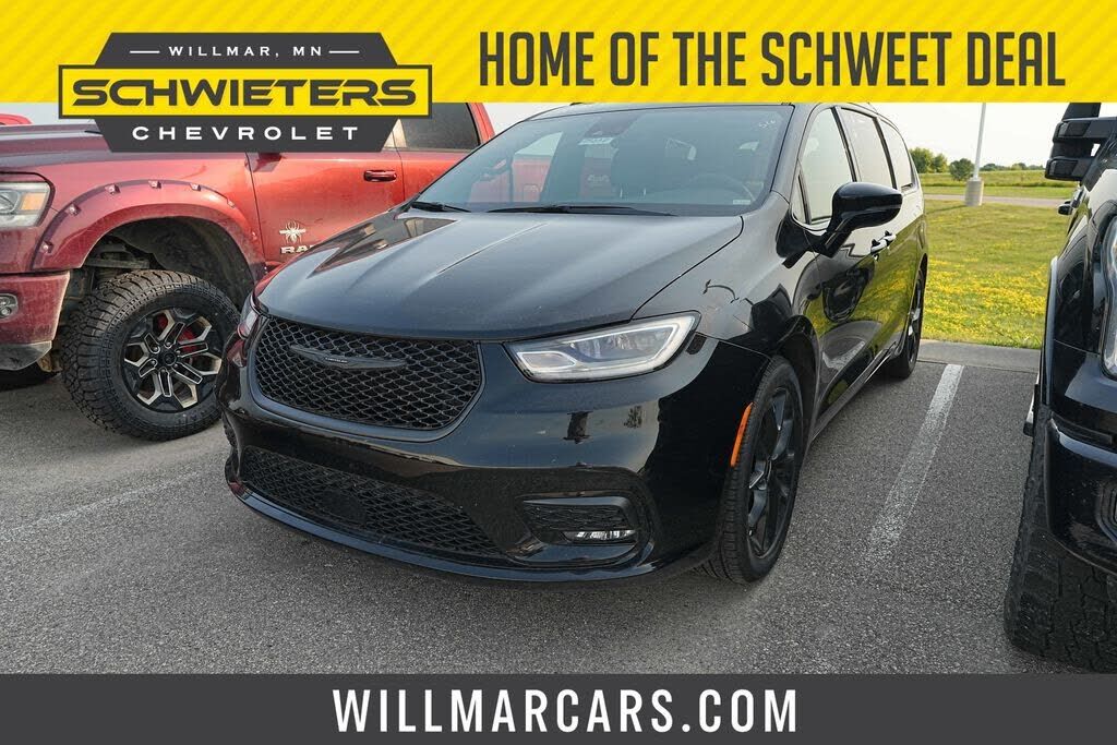 2025 CHRYSLER Pacifica