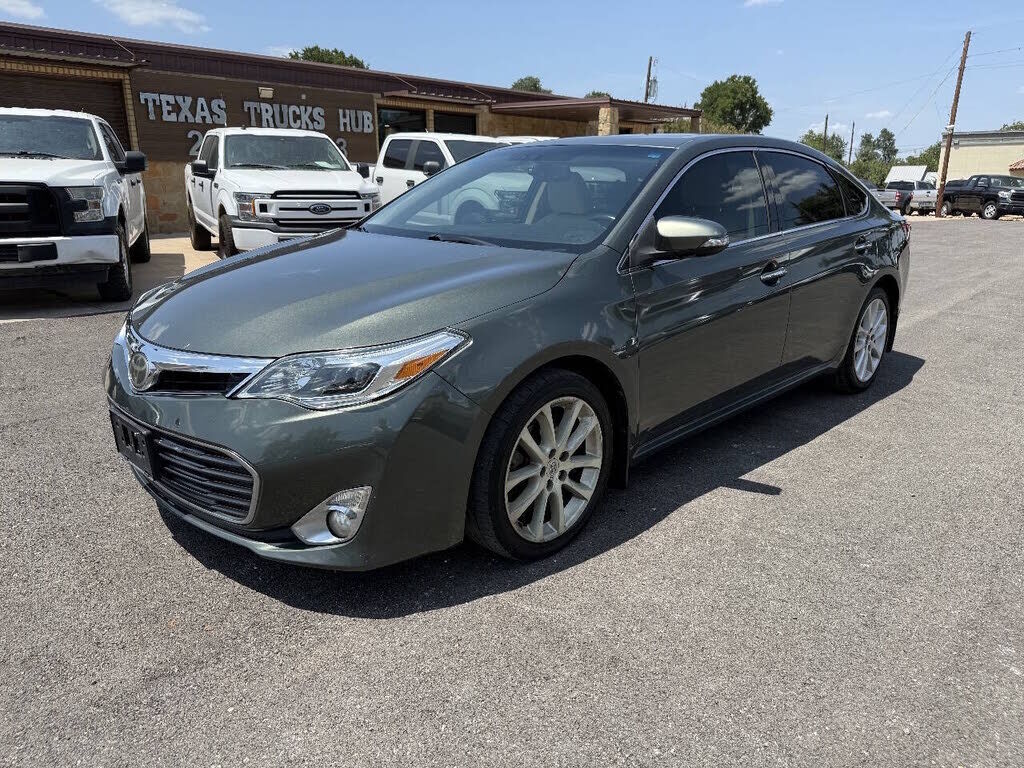 2013 TOYOTA Avalon