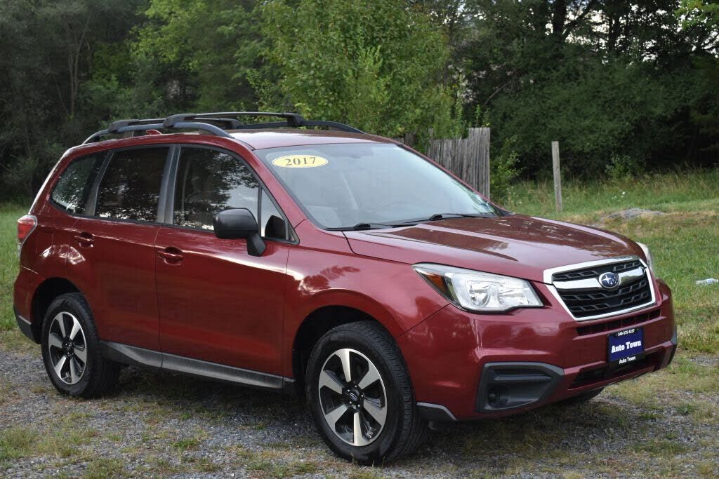 2017 SUBARU Forester
