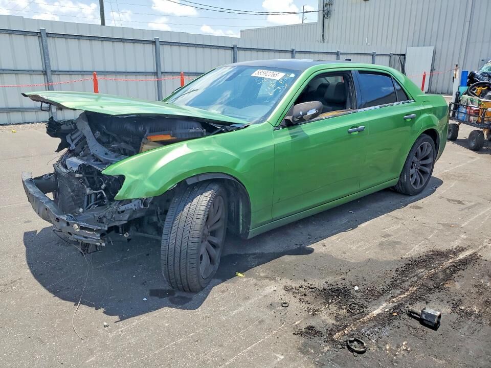 2019 CHRYSLER 300