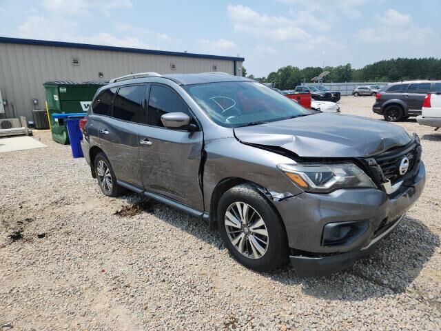 2017 NISSAN Pathfinder
