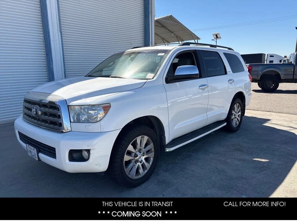 2013 TOYOTA Sequoia