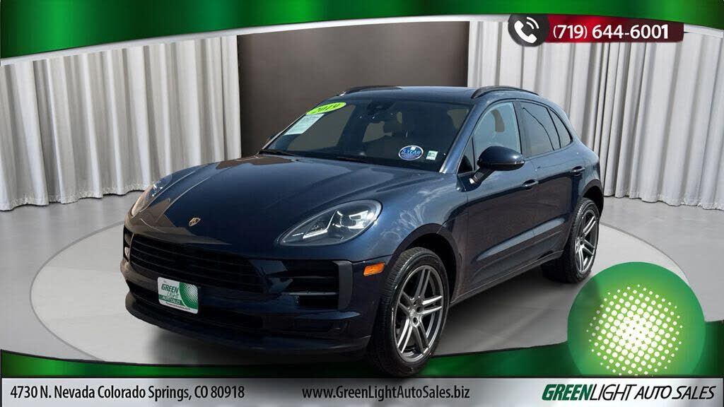 2019 PORSCHE Macan