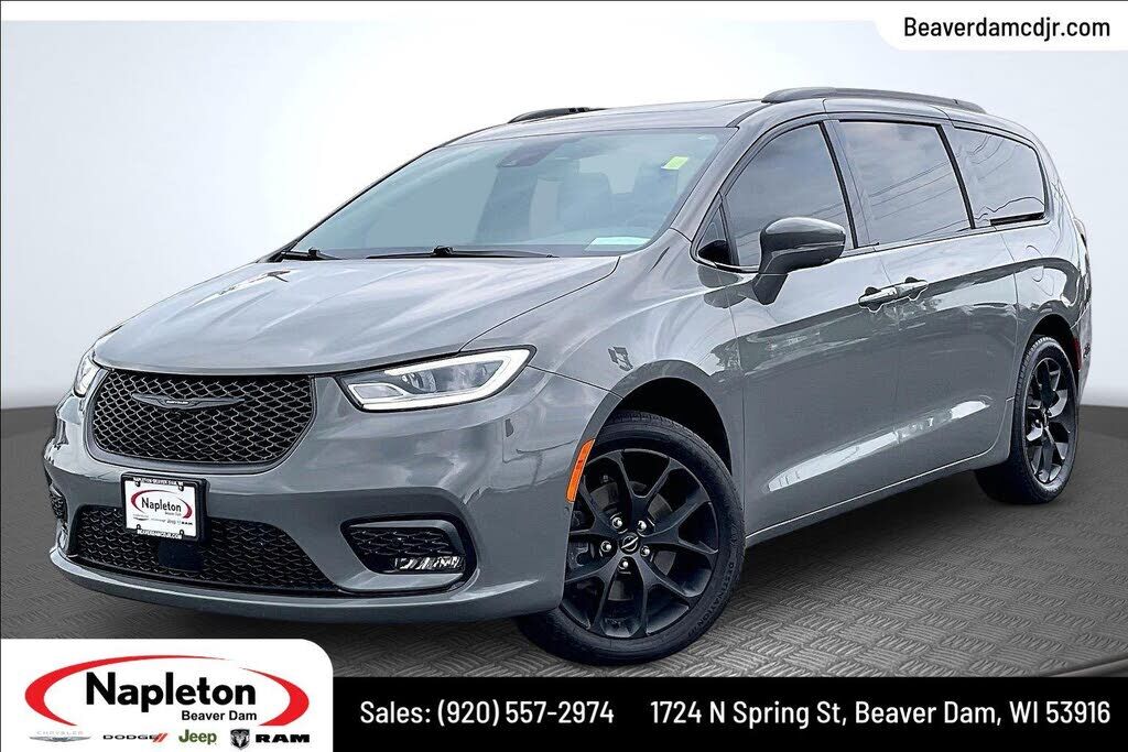 2022 CHRYSLER Pacifica