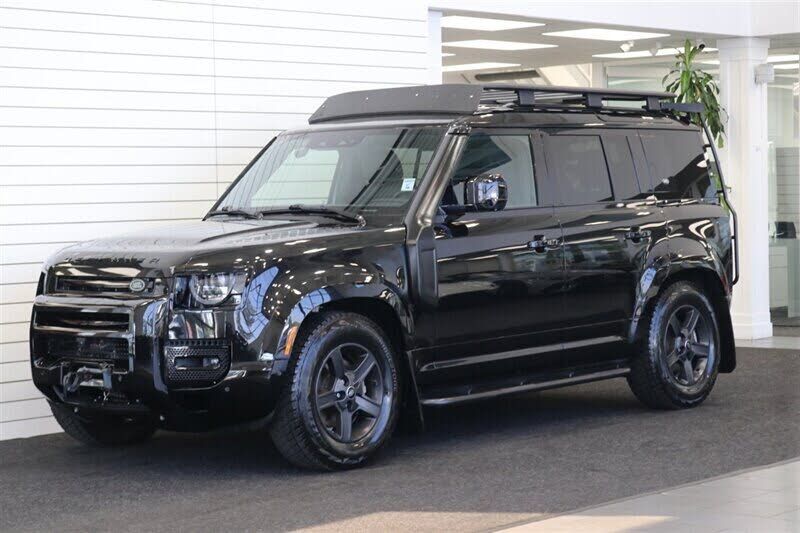 2023 LAND ROVER Defender