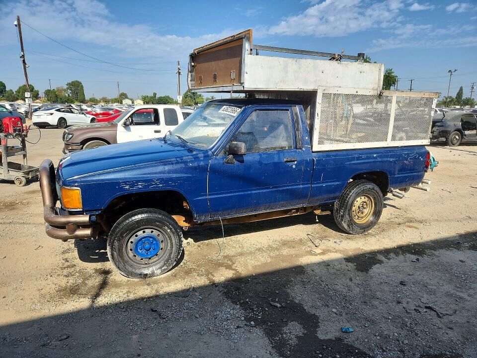 1987 TOYOTA Pick-Up