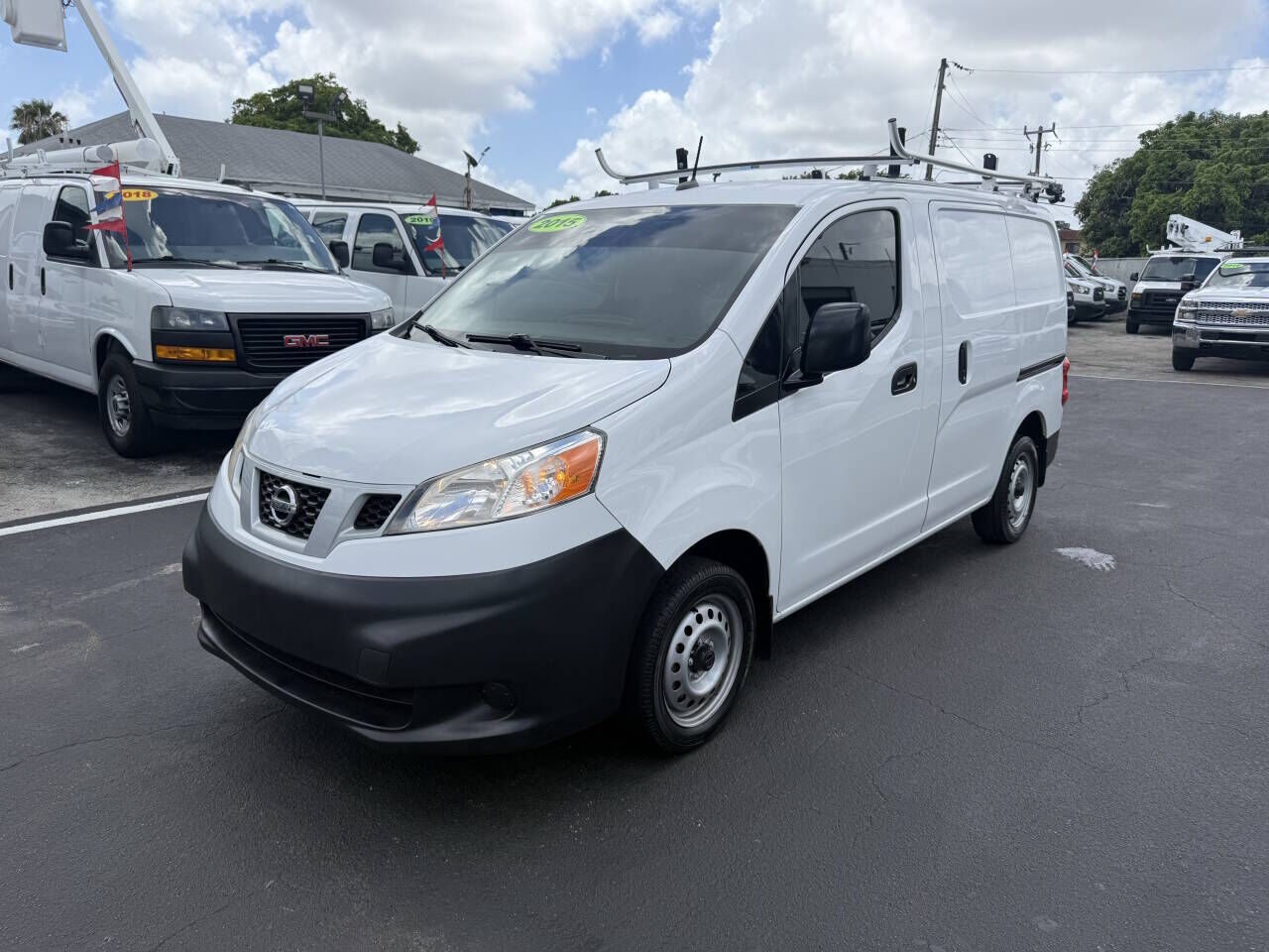 2015 NISSAN NV200