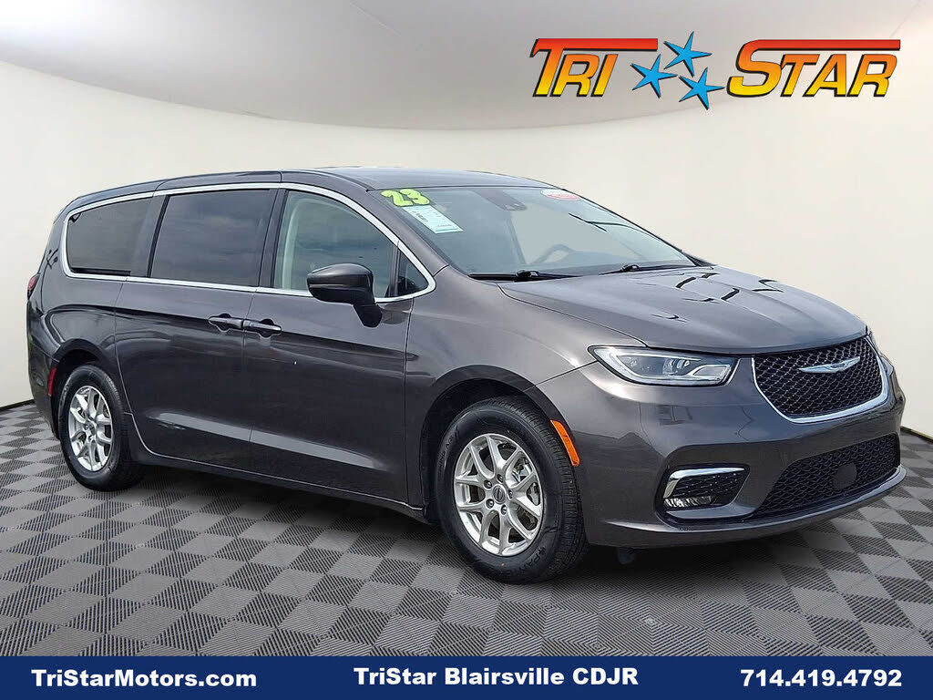 2023 CHRYSLER Pacifica