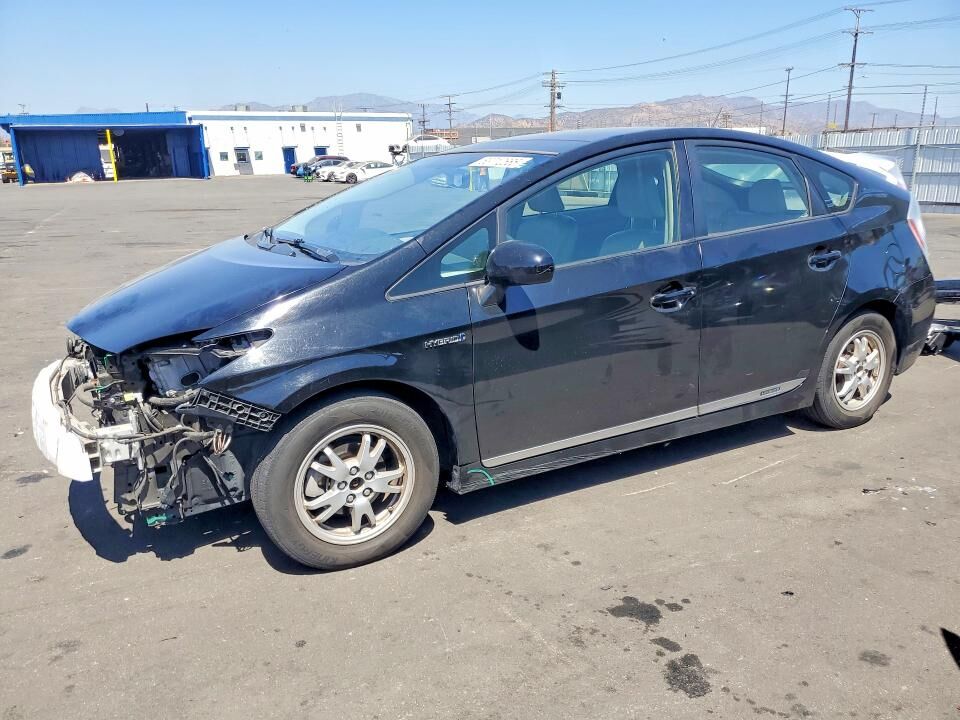 2011 TOYOTA PRIUS