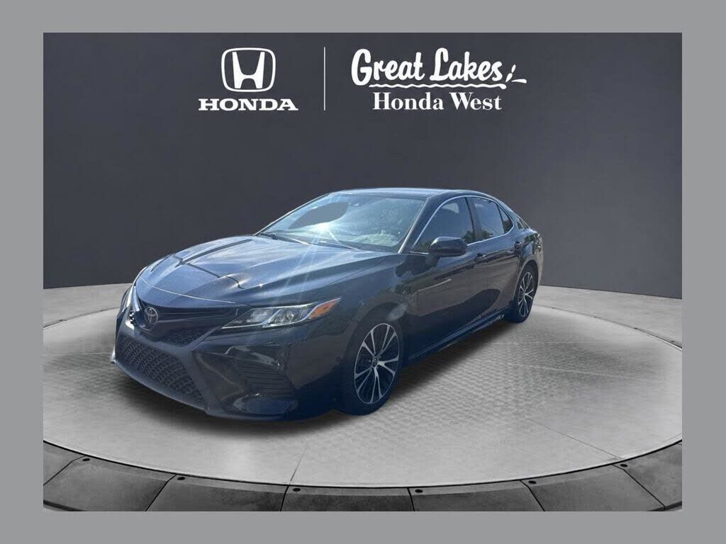 2020 TOYOTA Camry