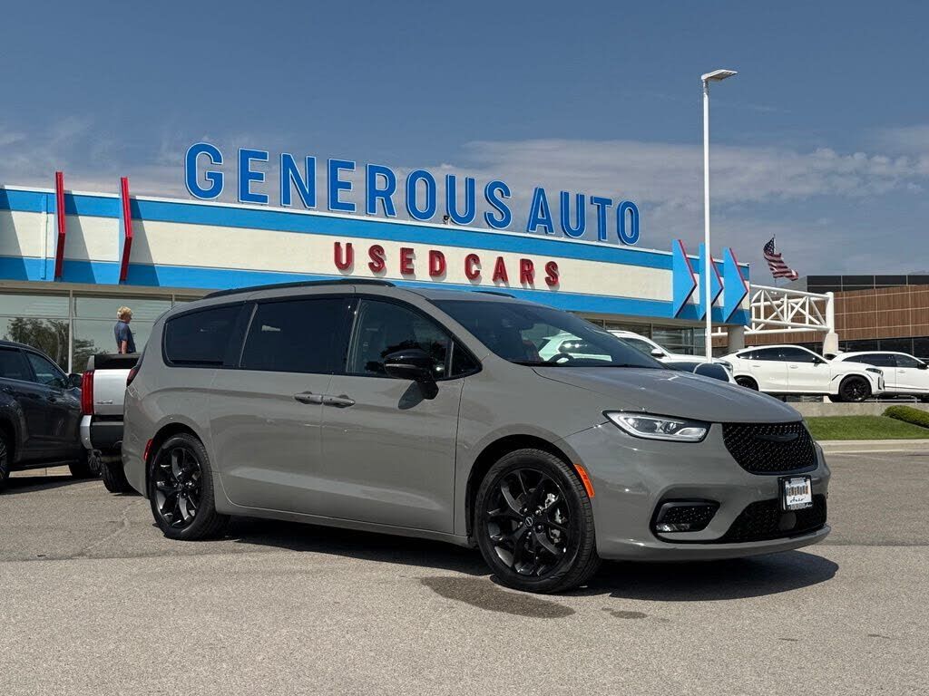 2025 CHRYSLER Pacifica
