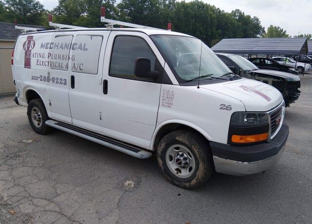 2017 GMC Savana