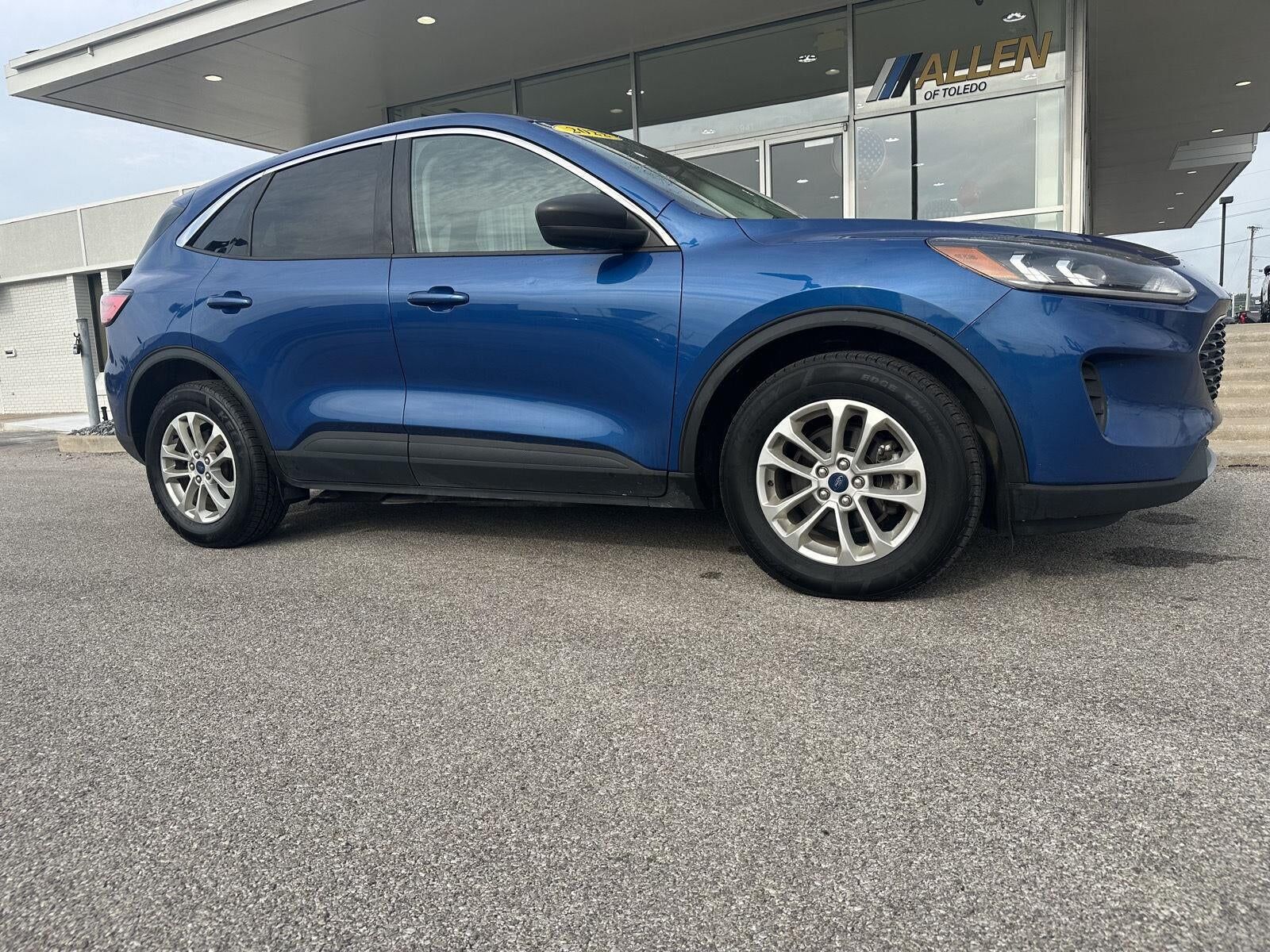 2022 FORD Escape
