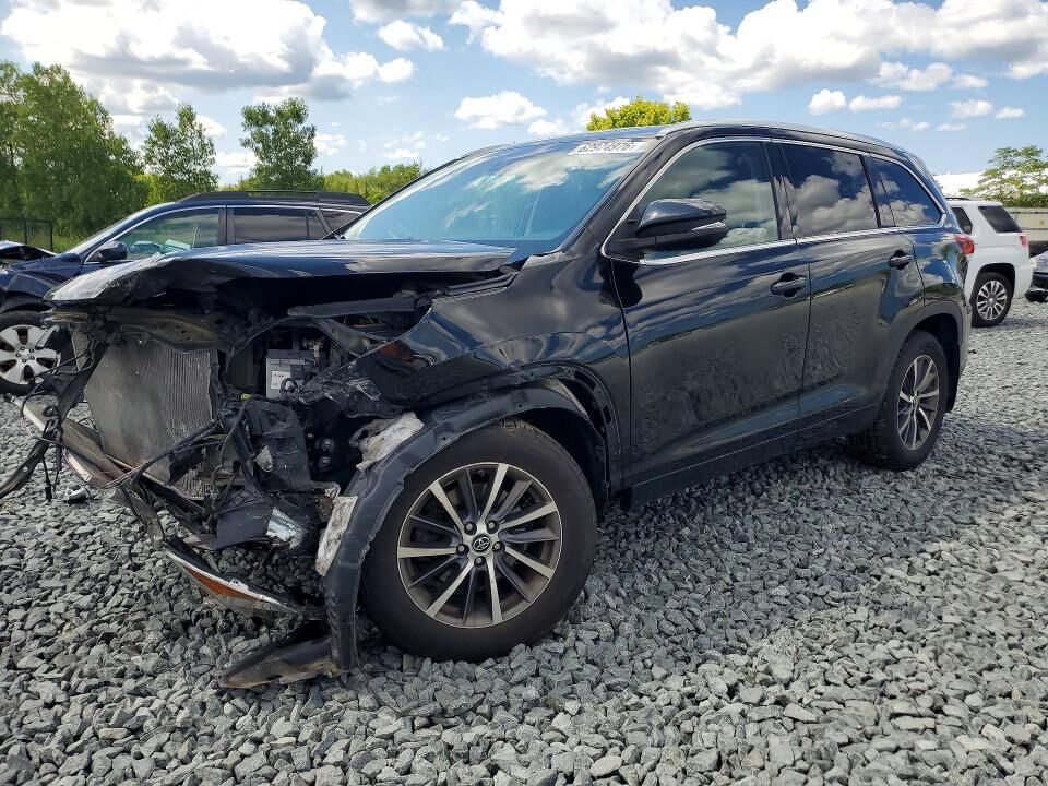 2018 TOYOTA Highlander