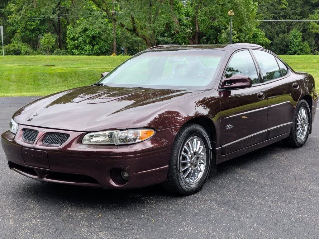 2002 PONTIAC Grand Prix